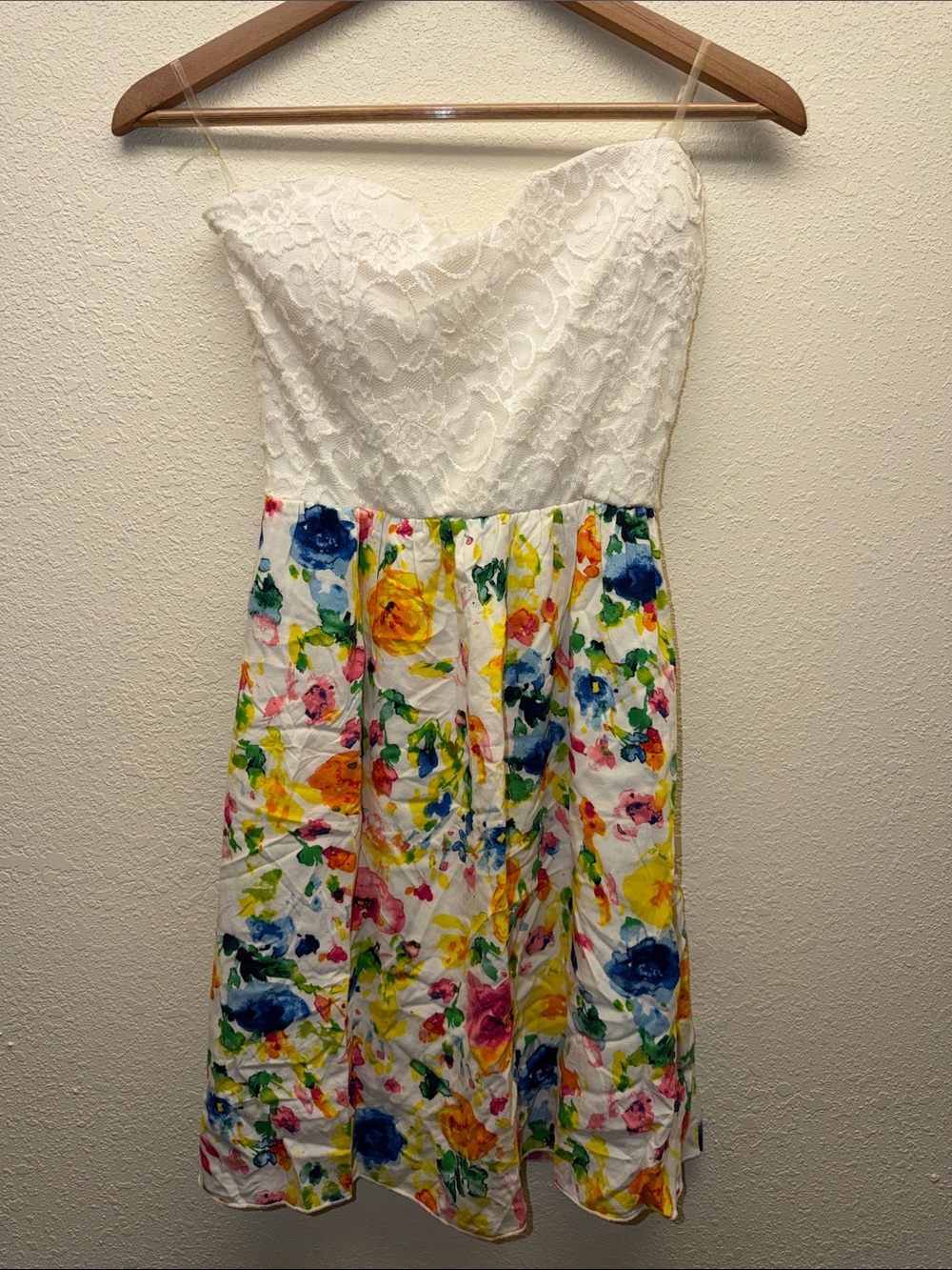 Apricot Lane White Lace Strapless Dress with Multicolor Floral Skirt